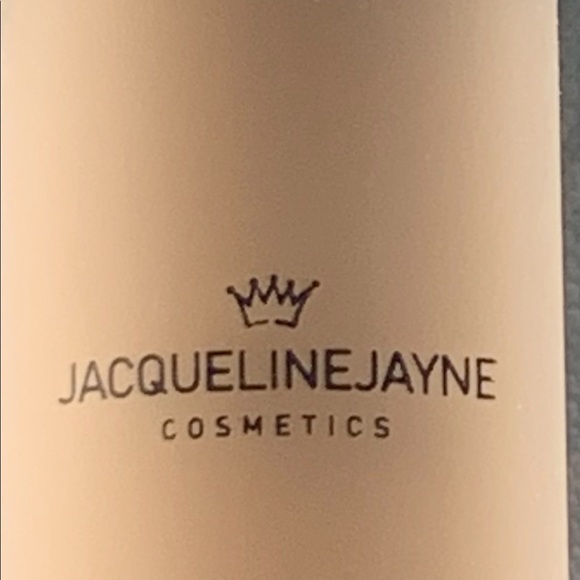 Hi Def Foundation - Picture 2 of 5